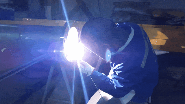 Soudure en atelier de chaudronnerie